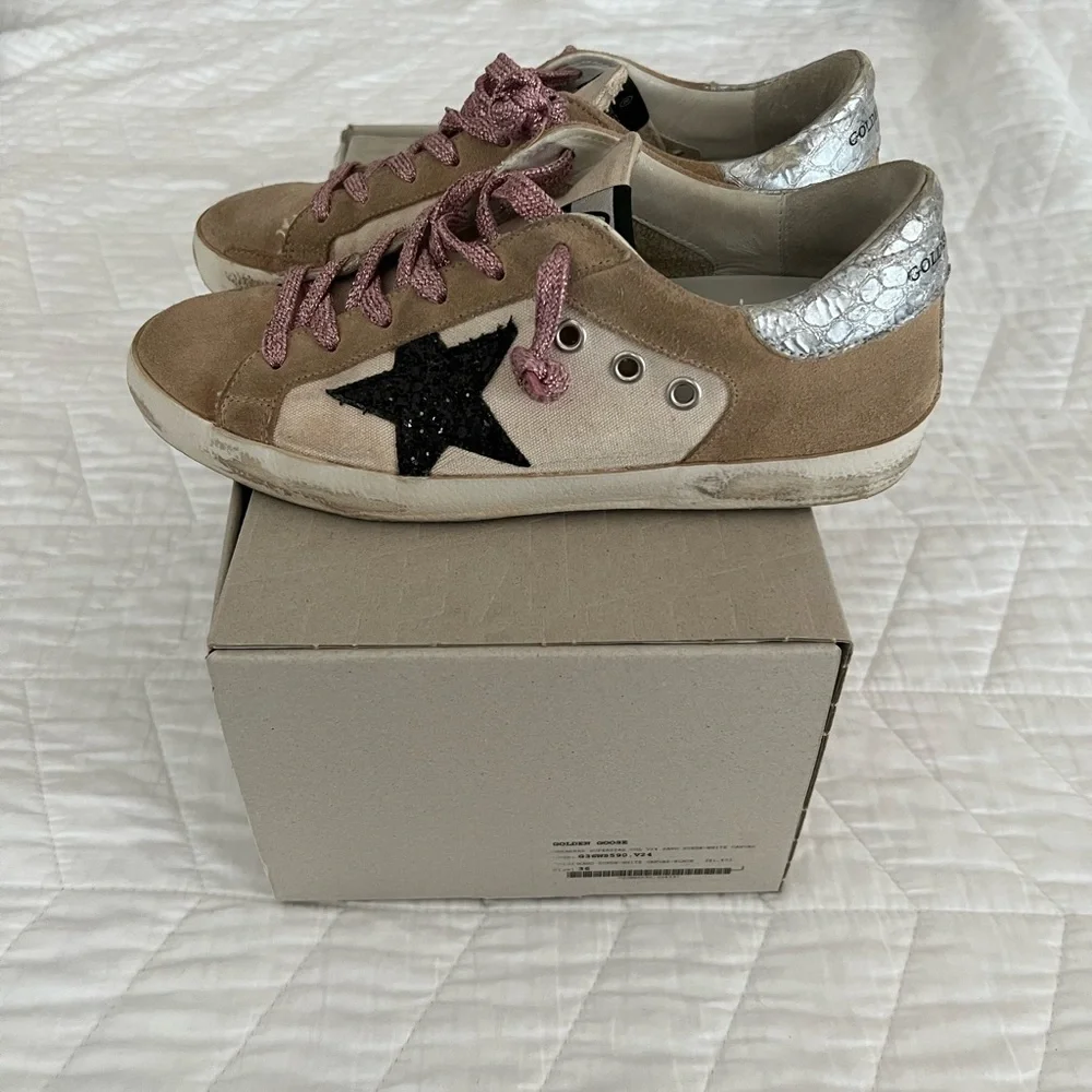 (SOLD) Golden Goose Sneakers - Picture 6 of 16